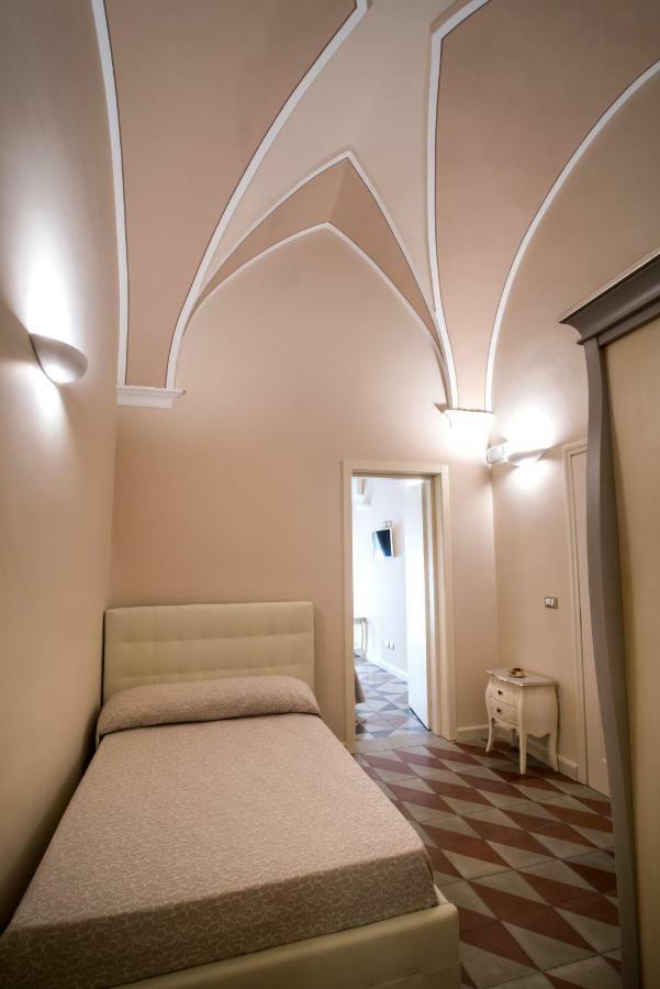 Palazzo Bove Bed & Breakfast กาลาโตเน ภายนอก รูปภาพ